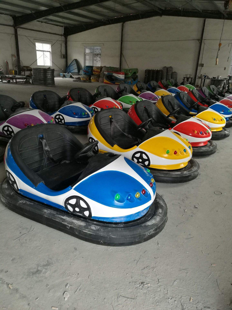 兒童碰碰車_兒童游樂設(shè)施